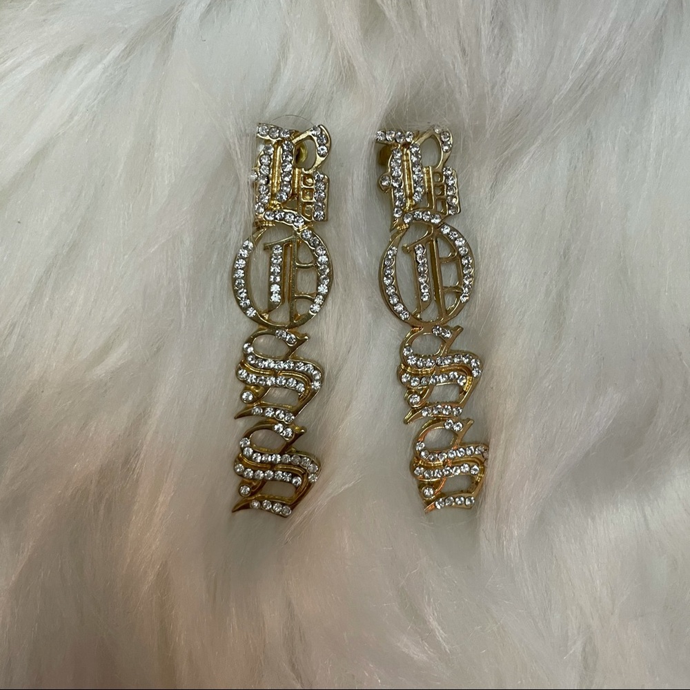 “BOSS” earrings - Picture 2 of 6